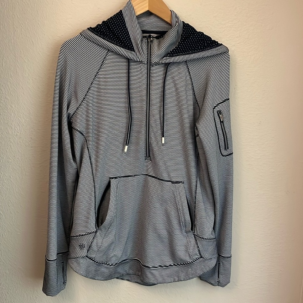 Athleta quarter zip size M